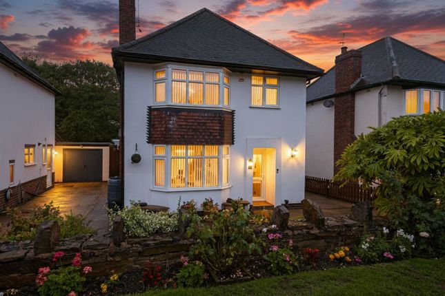3-bed detached on 11 Southfield Avenue, Chesterfield, £300,000