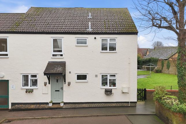 2-bed flat on 9 The Chestnuts Ongar Road, Romford, £300,000