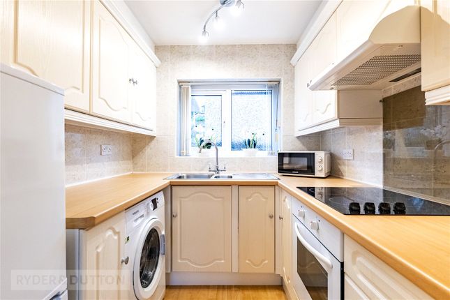 1B,, The Drive, Hipperholme, West Yorkshire photo 4