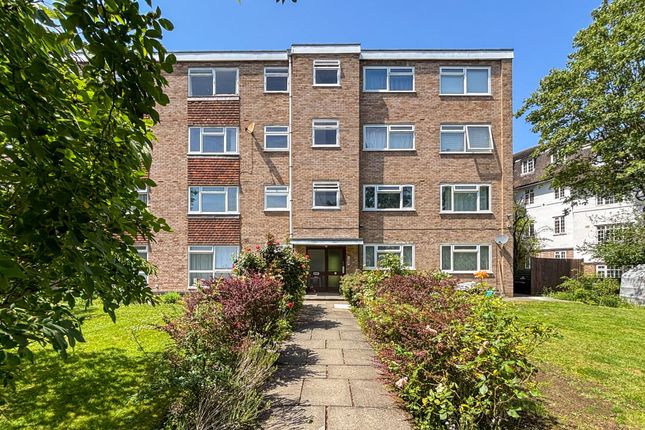 Flat 21, Ian Court Dacres Road, London photo 2