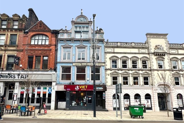 Thumbnail Commercial property for sale in Briggate, Leeds