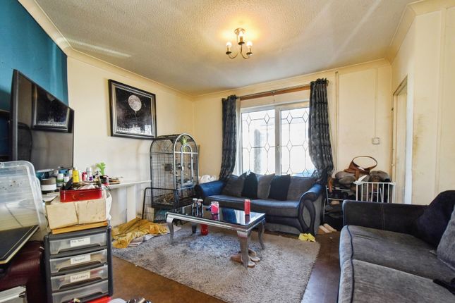 30, Heol Eglwys, Neath photo 4