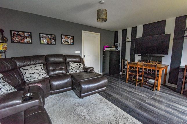 38, Brunel Road, Dursley photo 4