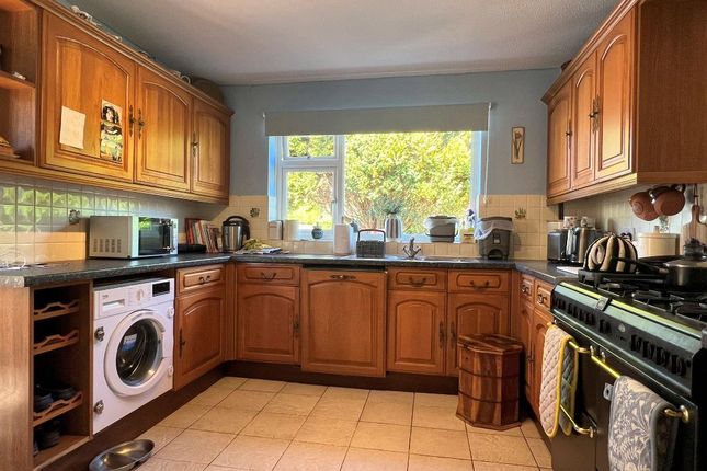 1, Coombe Drove, Steyning photo 4