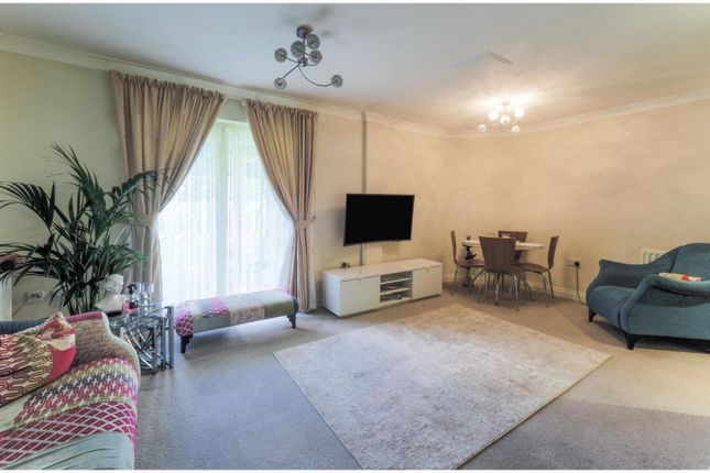 Thumbnail Flat for sale in Cottage Close, Harrow