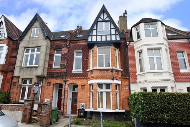 Flat for sale in Anerley Hill, London