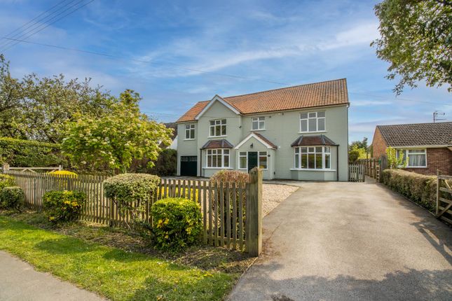 Detached house to rent in New Road, Haslingfield, Cambridge