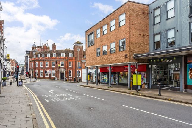 Thumbnail Flat to rent in Pannells Court, Guildford
