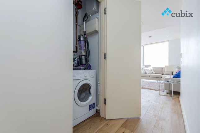 4002, Walworth Road, London photo 3