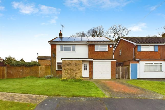 Thumbnail Detached house for sale in Bramber Close, Horsham