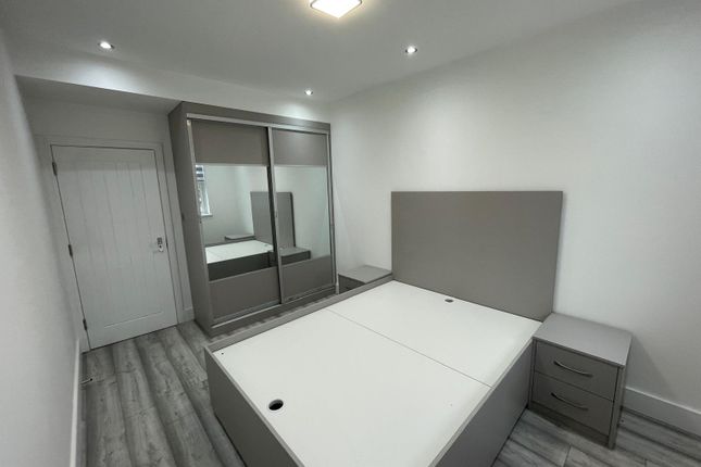 45a The Broadway, Southall photo 2