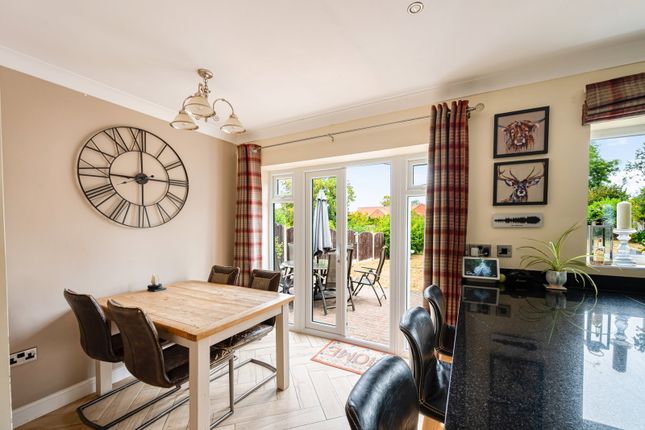 29, Hill Avenue, Grantham photo 4