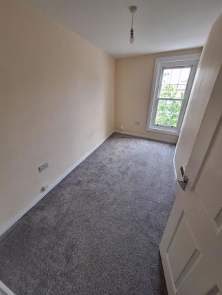 Flat 6 1C, Worcester Street, Gloucester photo 4