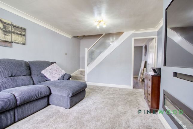 34 Ridgeway, Chesterfield photo 4