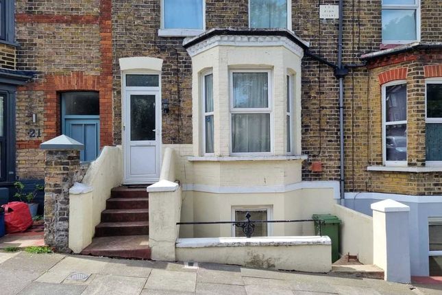 Flat to rent in Thanet Road, Ramsgate, Kent