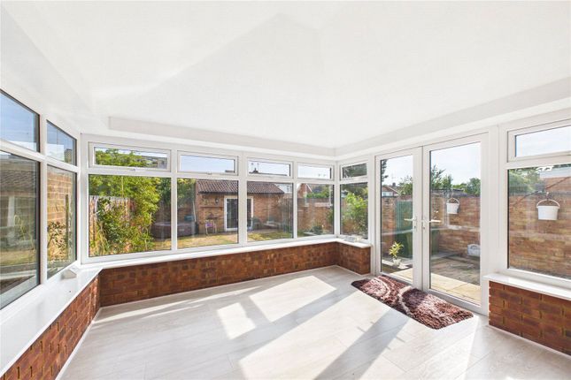 MARKETING CARD - 48,, Fullbrook Crescent, Reading photo 4