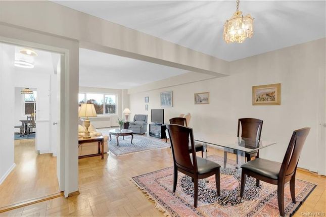Thumbnail Property for sale in 900 Palmer Road #6G, Bronxville, New York, United States Of America