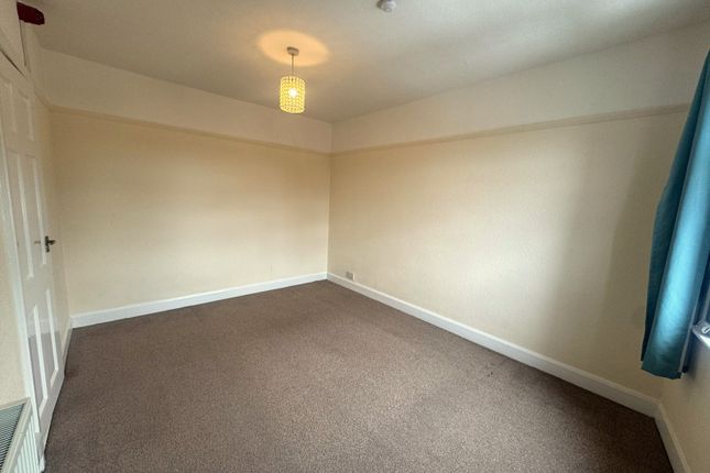 5a Cross Lane, Wakefield photo 5
