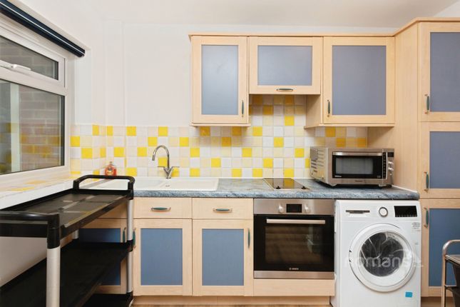 The Annexe, 8, Copped Hall Drive, Surrey photo 4