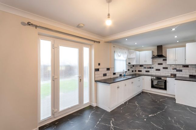 2 Morley Avenue, Retford photo 2