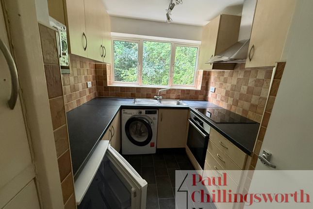 28 Woodcraft Close, Coventry photo 3