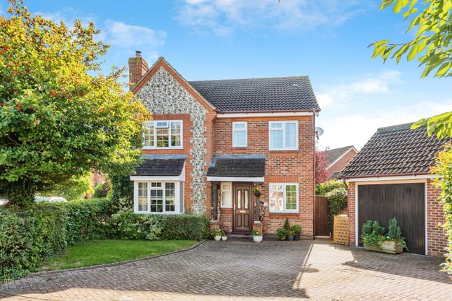 Thumbnail Detached house for sale in Cherwell Close, Didcot