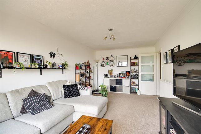 9, Wisborough Court, Littlehampton Road, Worthing photo 3