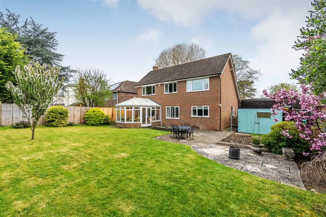 15B, Agates Lane, Ashtead photo 2