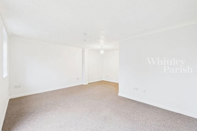 5, Mallow Close, Attleborough photo 3
