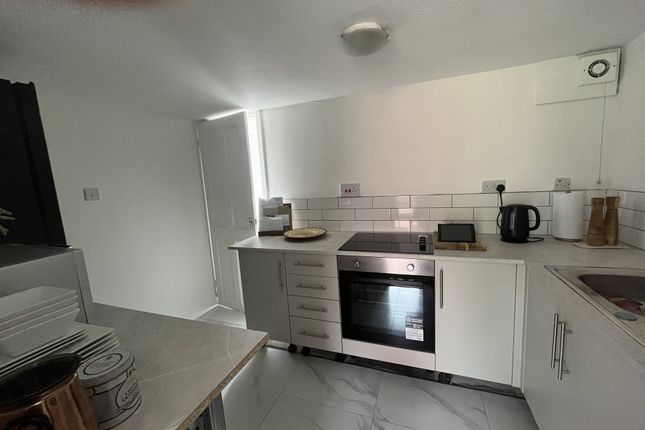 63, Lincoln Way, Daventry photo 3