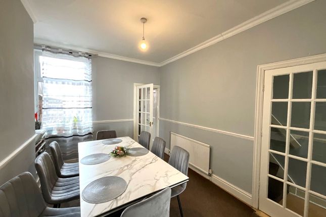 15 Carlton Road, Doncaster photo 4