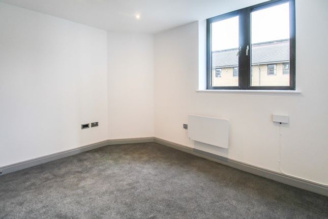 20, Liv Apartments, Bradford photo 4