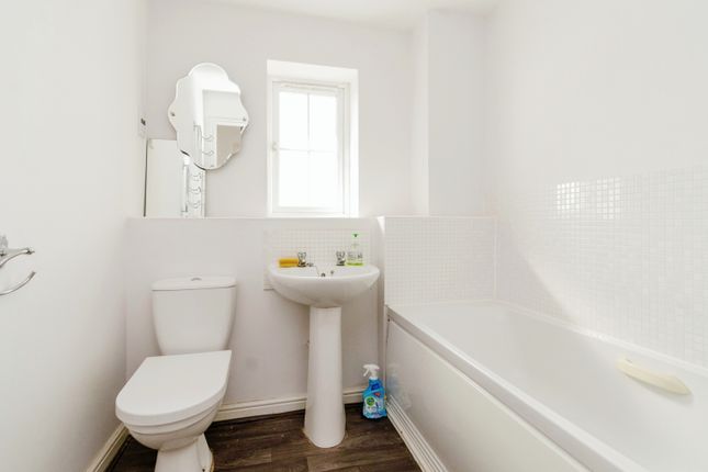 Flat for sale in Walker Road, Walsall, West Midlands