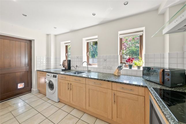 8 The Lodge,, Rickmansworth Road, Uxbridge photo 4