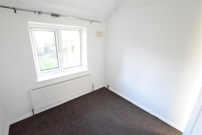 61, Salisbury Avenue, Slough photo 5