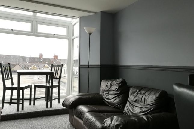 Terraced house to rent in Uplands Crescent, Uplands, Swansea.