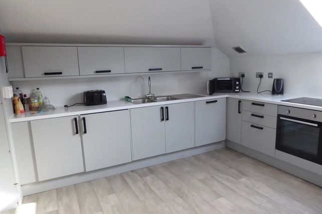 Room 1,Flat 1, Mooregate House,, Middle Street, Nottingham photo 2