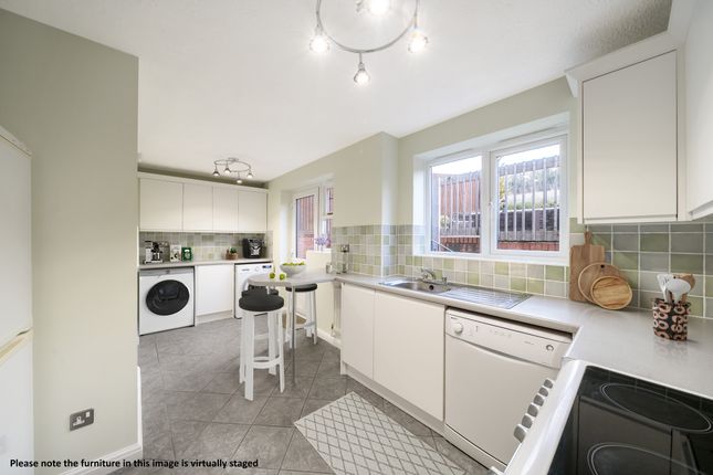 2, Asprey Grove, Caterham photo 4