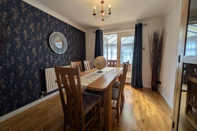 45, Islawen Meadows, Bridgend photo 5