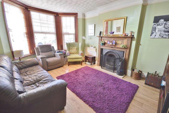 8, Walton Road, Clacton-On-Sea photo 4