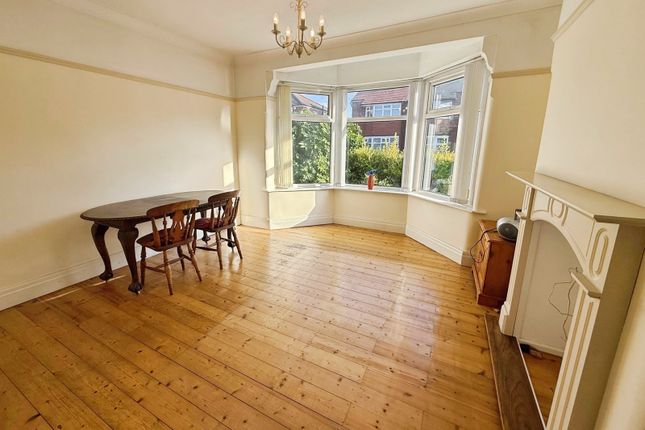 9, Ashley Avenue, Manchester photo 4