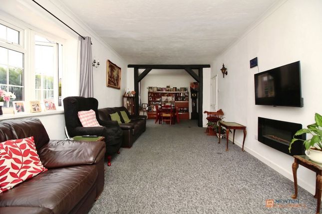 10 Bindleys Lane, Leicester photo 4