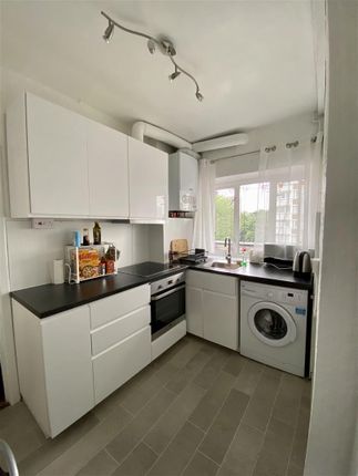 Flat 29, Bracklyn Court, Wimbourne Street, London photo 5