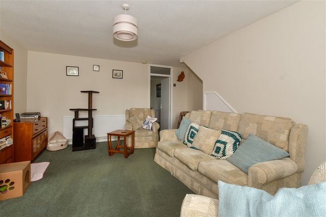 Meadowcroft Close Gossops Green, Crawley photo 4