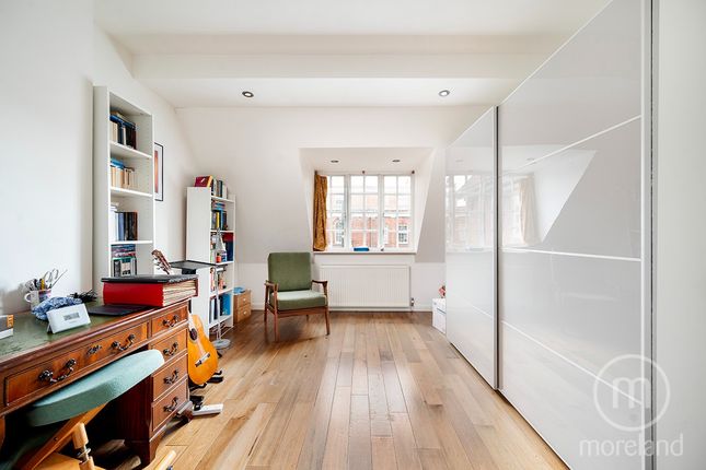 Flat for sale in Temple Fortune House, Temple Fortune