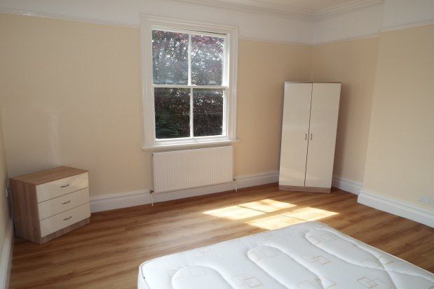 Thumbnail Room to rent in 9 Grove Road, Wrexham
