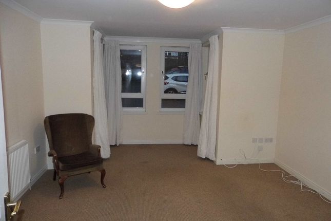 Thumbnail Flat to rent in Ross Avenue, Perth