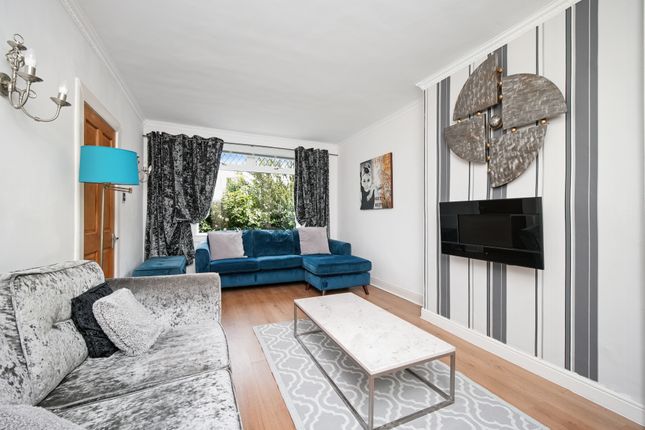 13, Woodhall Drive, Juniper Green, Edinburgh photo 2