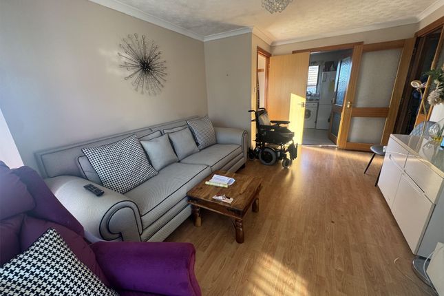 31, Glenholm Place, Dumfries photo 2