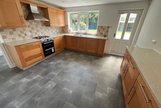 Woodplumpton Lane, Preston photo 4
